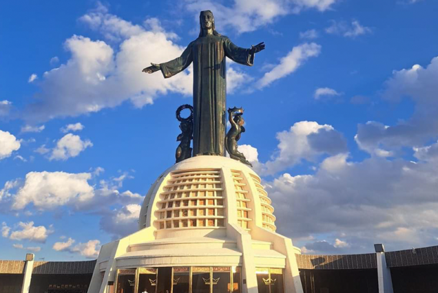 Tour Montaña de Cristo Rey